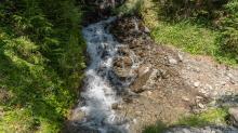 kleiner Wasserfall / Gebirgsbach / Arztal, Ellbögen, Tirol, Österreich