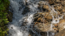 kleiner Wasserfall / Gebirgsbach / Arztal, Ellbögen, Tirol, Österreich