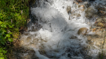 kleiner Wasserfall / Gebirgsbach / Arztal, Ellbögen, Tirol, Österreich