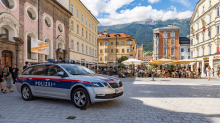 Polizeiauto / Maria-Theresien-Straße, Innsbruck, Tirol, Österreich