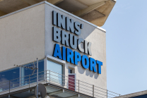 Flughafen Tower Innsbruck, Tirol, Österreich