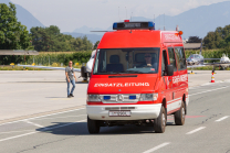 Einsatzleitung der Feuerwehr am Flughafen Innsbruck, Tirol, Österreich