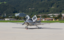 Privatflugzeug am Flughafen Innsbruck, Tirol, Österreich