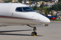 Privatflugzeug am Flughafen Innsbruck, Tirol, Österreich