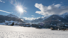 Blick von Patsch Richtung Stubaital, Tirol, Österreich