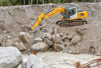 Murenabgang nach Unwetter in Mieders im Stubaital, Stubai, Tirol, Österreich