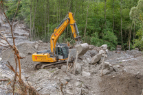 Murenabgang nach Unwetter in Mieders im Stubaital, Stubai, Tirol, Österreich